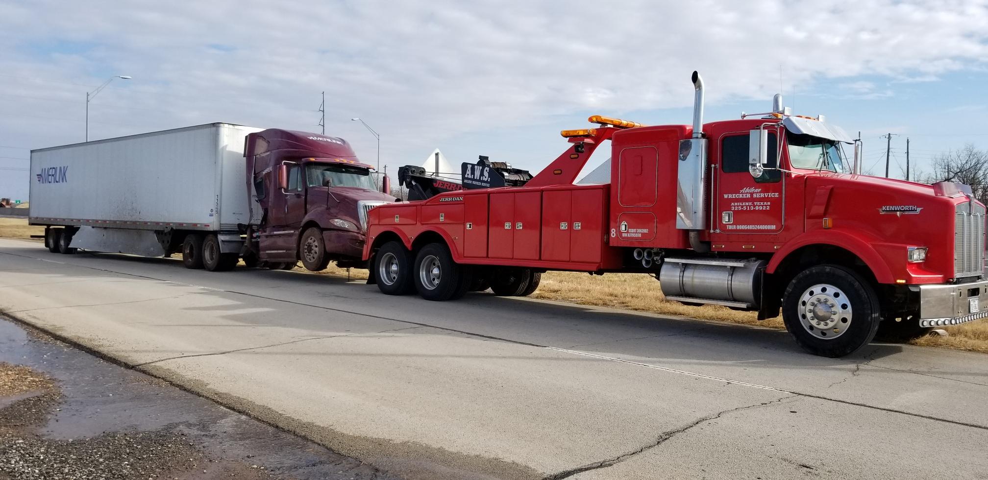 Towing & Heavy Wrecker - Abilene Wrecker Service